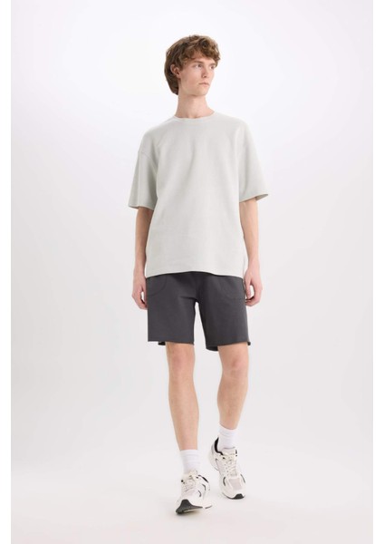 %100 Pamuk Slim Fit Dar Kesim Dar Paça Cepli Basic Düz Şort B8673AX25SM