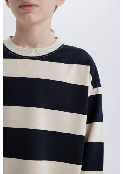 Erkek Çocuk Oversize Geniş Kalıp Bisiklet Yaka Çizgili Sweatshirt D7401A825SP