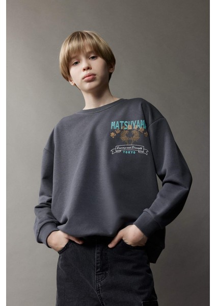 Erkek Çocuk Oversize Geniş Kalıp Bisiklet Yaka Sırt Baskılı Sweatshirt D8497A825SP