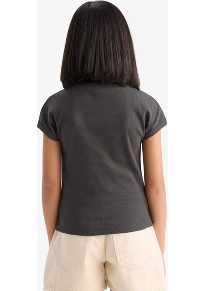 Kız Çocuk Slim Fit Dar Kesim Bisiklet Yaka Basic Düz Fitilli Kaşkorse Kısa Kollu Tişört B3053A825SM