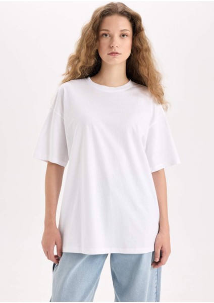 Oversize Geniş Kalıp Basic Düz Bisiklet Yaka Kısa Kollu Beyaz Tişört V4136AZ25SM