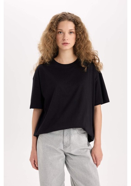 Oversize Geniş Kalıp Bisiklet Yaka Basic Düz Kısa Kollu Siyah Tişört V4136AZ25SM