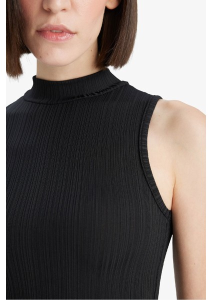 Slim Fit Dar Kesim Yarım Balıkçı Yaka Fitilli Kaşkorse Atlet C7703AX25SP