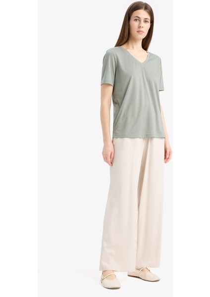 Regular Fit V Yaka Basic Düz Kısa Kollu Tişört K5057AZ25SP