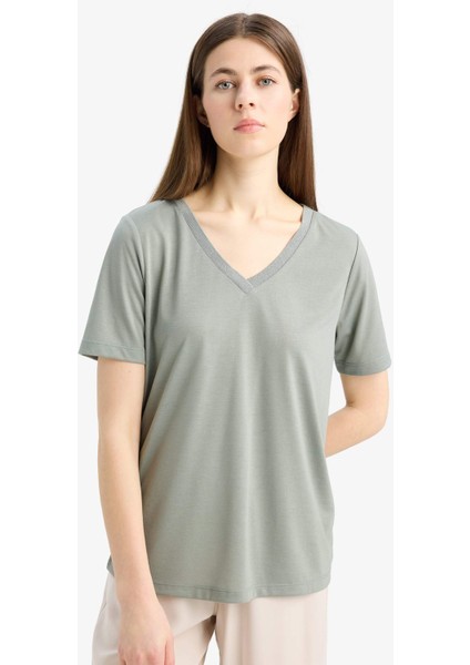 Regular Fit V Yaka Basic Düz Kısa Kollu Tişört K5057AZ25SP