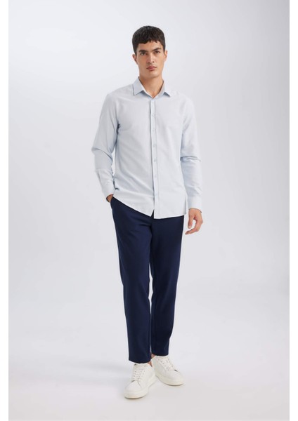 Modern Kesim Dokulu Düz Pamuk Karışımlı Uzun Kollu Gömlek E0475AX24AU