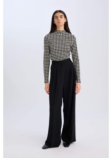 Slim Fit Dar Kesim Yarım Balıkçı Yaka Kazayağı Bürümcük Uzun Kollu Tişört D9498AX24WN