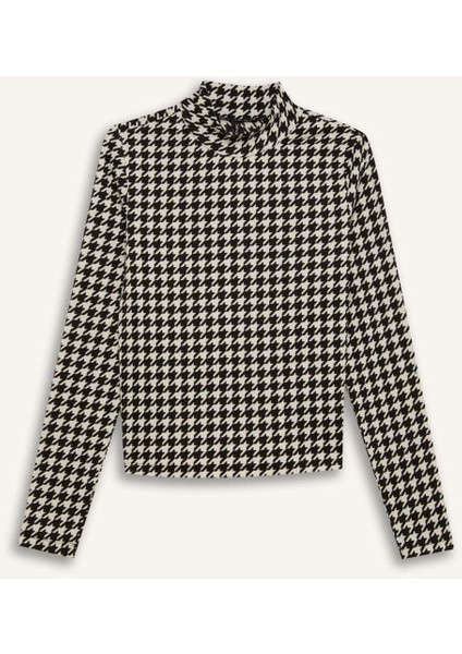 Slim Fit Dar Kesim Yarım Balıkçı Yaka Kazayağı Bürümcük Uzun Kollu Tişört D9498AX24WN