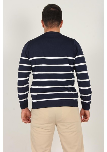 3004 O Yaka Çizgili Kazak fırsatları