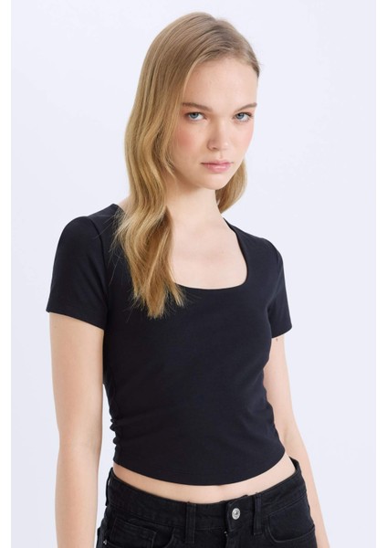 Fitted U Yaka Kısa Kollu Siyah Tişört C6102AX25SM