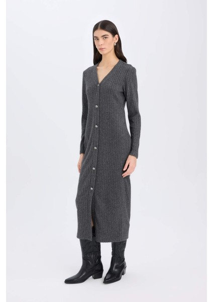 Bodycon Vücudu Saran Basic Düz V Yaka Düğmeli Fitilli Kaşkorse Midi Uzun Kollu Elbise B3261AX24WN