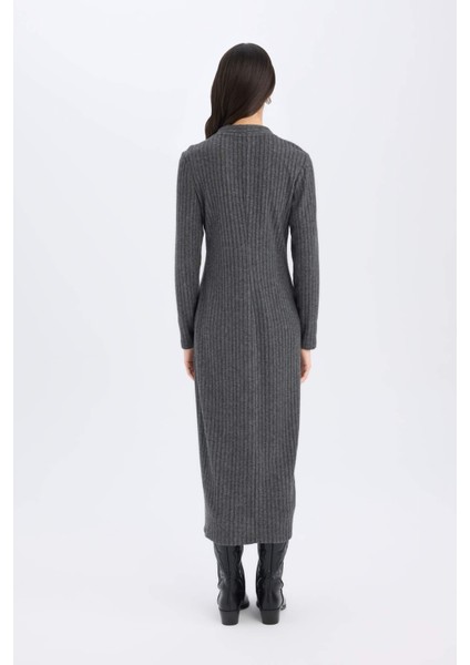Bodycon Vücudu Saran Basic Düz V Yaka Düğmeli Fitilli Kaşkorse Midi Uzun Kollu Elbise B3261AX24WN