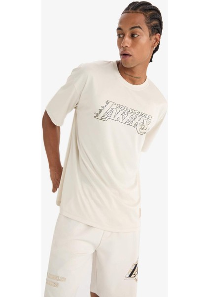 Fit NBA Los Angeles Lakers Oversize Geniş Kalıp Bisiklet Yaka Sırt Baskılı Kısa Kollu Tişört E0363AX25SP