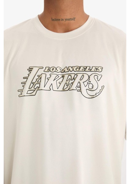 Fit NBA Los Angeles Lakers Oversize Geniş Kalıp Bisiklet Yaka Sırt Baskılı Kısa Kollu Tişört E0363AX25SP