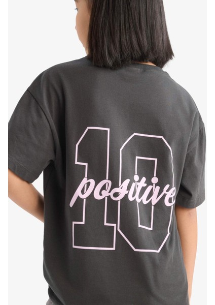 Kız Çocuk Oversize Geniş Kalıp Bisiklet Yaka Sırt Baskılı Kısa Kollu Tişört E0367A825SM