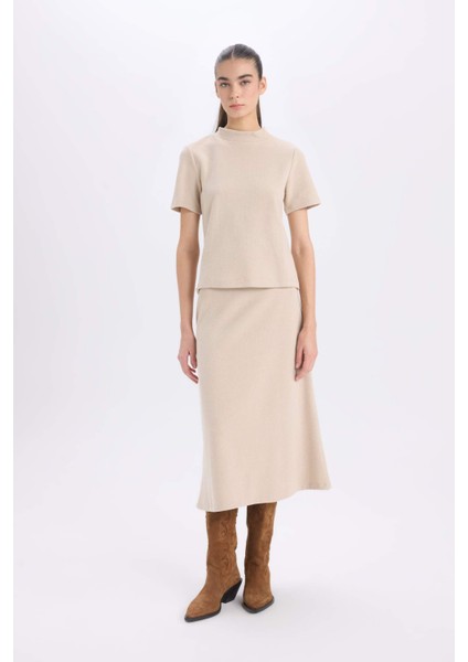 Slim Fit Dar Kesim Yarım Balıkçı Yaka Basic Düz Kısa Kollu Bordo Tişört D9758AX24WN