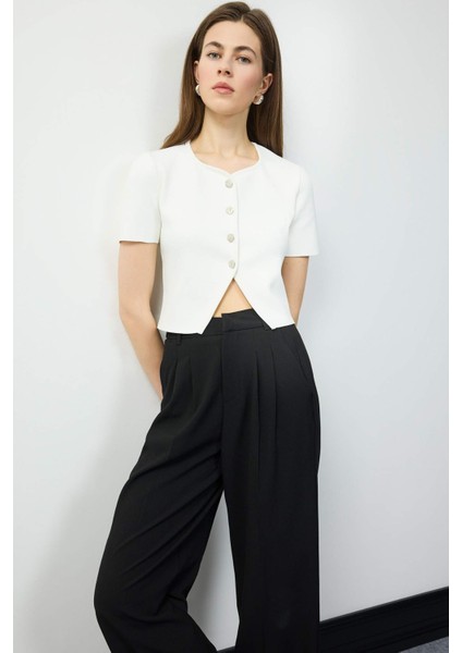 Regular Fit Bisiklet Yaka Düğmeli Kısa Kollu Triko Hırka E1000AX25SP