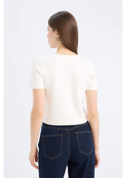 Regular Fit Bisiklet Yaka Düğmeli Kısa Kollu Triko Hırka E1000AX25SP