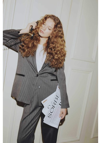 Sorbe x DeFacto Oversize Geniş Kalıp Ceket Yaka Çizgili Düğmeli Blazer Ceket D9916Ax24AU