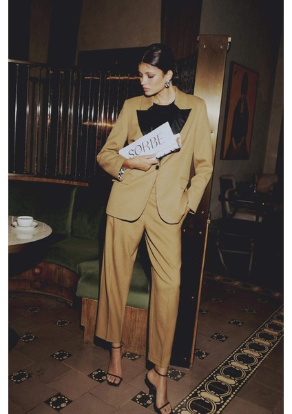 Sorbe x DeFacto Tapered Fit Pantolon Yüksek Bel Pensli Düz Paça Cepli D9908Ax24AU