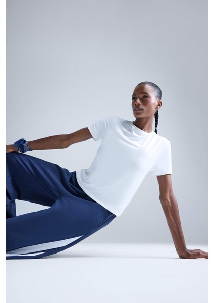 Standart Fit Bisiklet Yaka Sporcu Basic Düz Kısa Kollu Tişört D2296AX25SP