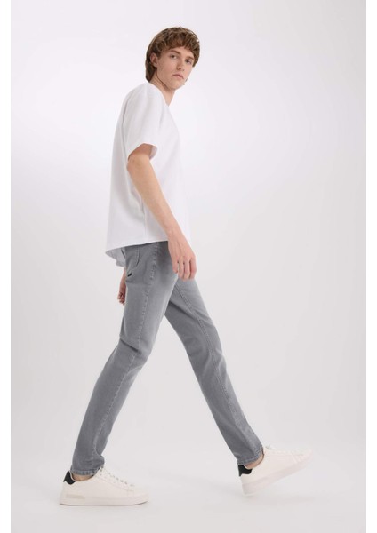 Pedro Slim Fit Dar Kalıp Normal Bel Dar Paça Jean Pantolon D9782AX25SP