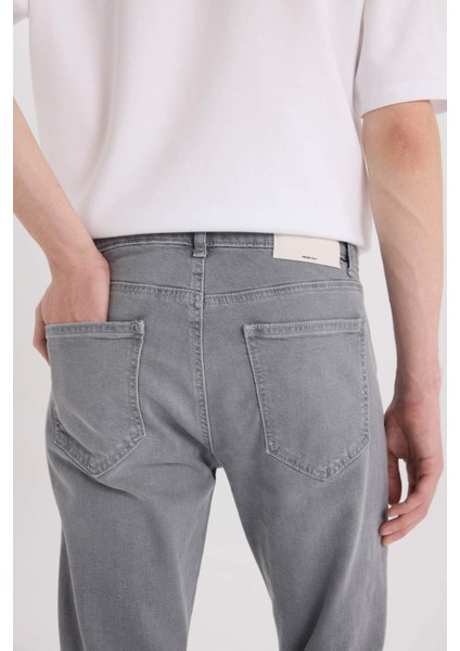 Pedro Slim Fit Dar Kalıp Normal Bel Dar Paça Jean Pantolon D9782AX25SP