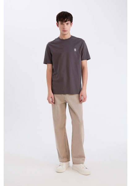 %100 Pamuk Regular Fit Bisiklet Yaka Sırt Baskılı Kısa Kollu Tişört D5560AX25SP