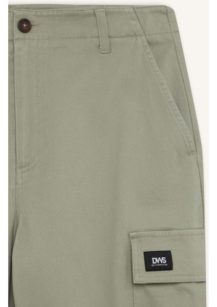 Relax Fit Rahat Kesim Yazlık Pantolon Kargo Cepli Düz Paça D5967AX25SP