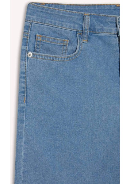 Normal Bel Katlamalı Paça Jean Bermuda Şort A1958AX25SM