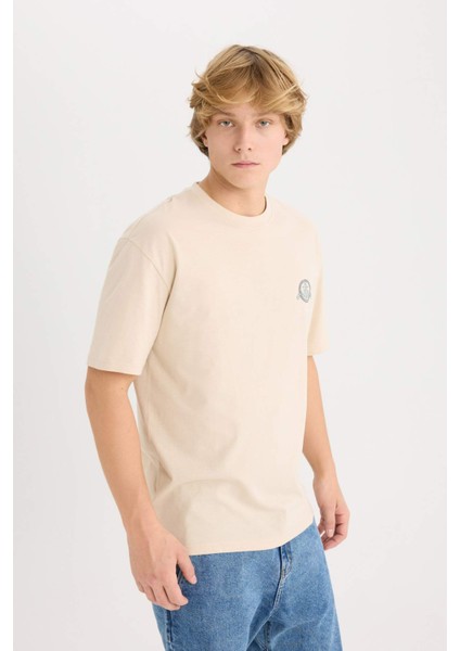 %100 Pamuk Boxy Fit Bisiklet Yaka Sırt Baskılı Kısa Kollu Tişört D7815AX25SP