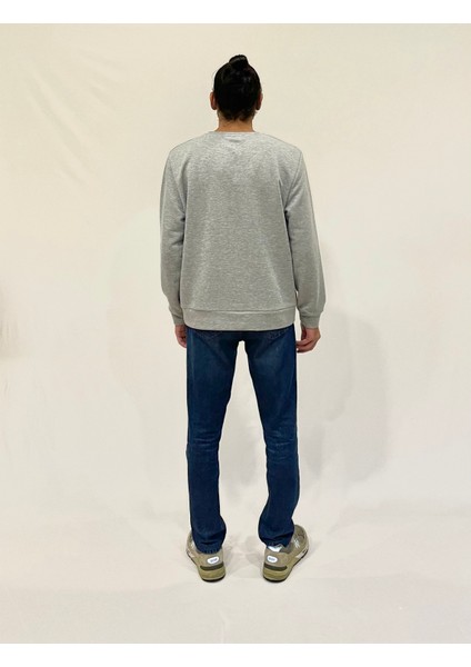 Erkek Bisiklet Yaka Rahat Kalıp 3 Iplik Kalın Ar Nakışlı Sweatshirt SPR24SW33 fırsatları