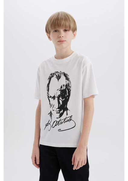 Erkek Çocuk Bisiklet Yaka Atatürk Baskılı Kısa Kollu Tişört B6938A825SM
