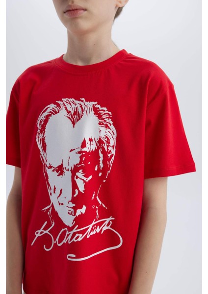 Erkek Çocuk Bisiklet Yaka Atatürk Baskılı Kısa Kollu Tişört B6938A825SM