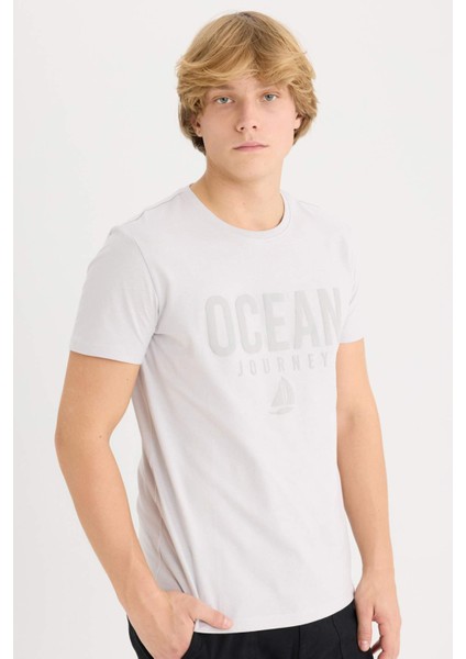 %100 Pamuk Slim Fit Dar Kesim Bisiklet Yaka Baskılı Kısa Kollu Tişört D9354AX25SP