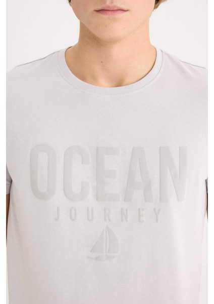 %100 Pamuk Slim Fit Dar Kesim Bisiklet Yaka Baskılı Kısa Kollu Tişört D9354AX25SP