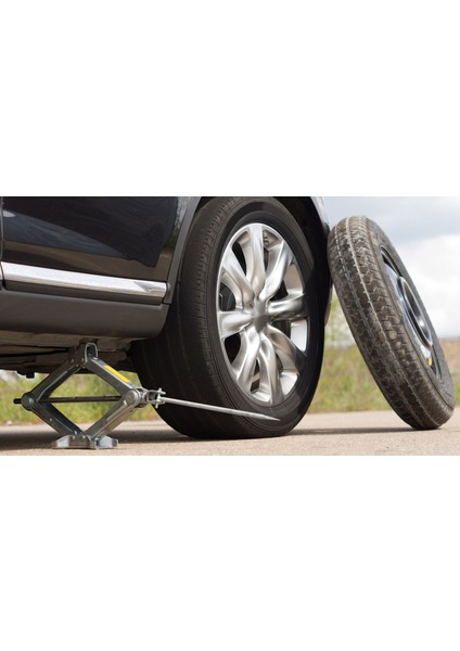 Smart Fortwo (Elektrikli) 2 Kapı 2018-2019-2020-2021-2022-2023-2024-2025 Araba Kaldırma Oto Krikosu 1,5ton, Makas Cırcır Otomatik, Siyah,kırmızı,bijon Anahtarı,üniversal,siyah