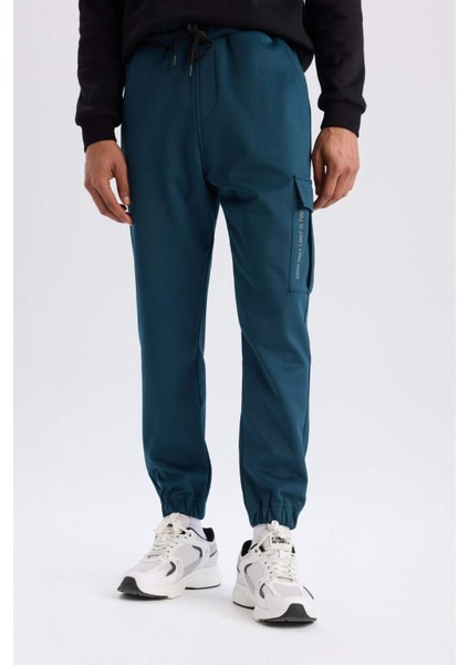 Fit Sporcu Jogger Eşofman Altı Standart Fit Üç Cepli Beli Bağcıklı Lastikli Paça D3741AX24WN