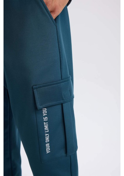 Fit Sporcu Jogger Eşofman Altı Standart Fit Üç Cepli Beli Bağcıklı Lastikli Paça D3741AX24WN