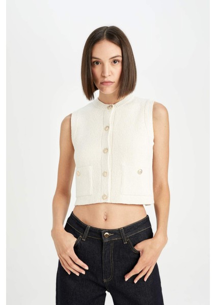 Regular Fit Crop Düğmeli Klasik Triko Yelek E1479AX24WN