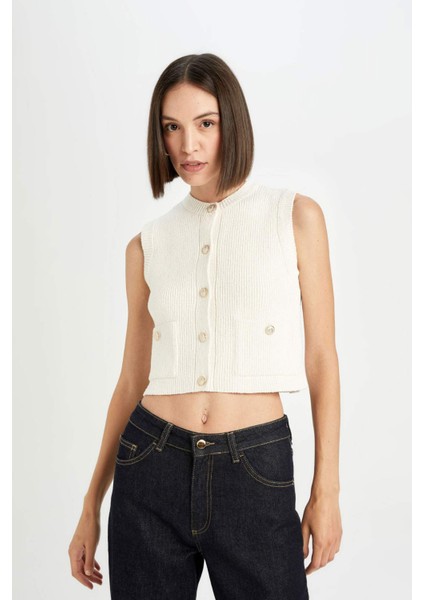 Regular Fit Crop Düğmeli Klasik Triko Yelek E1479AX24WN