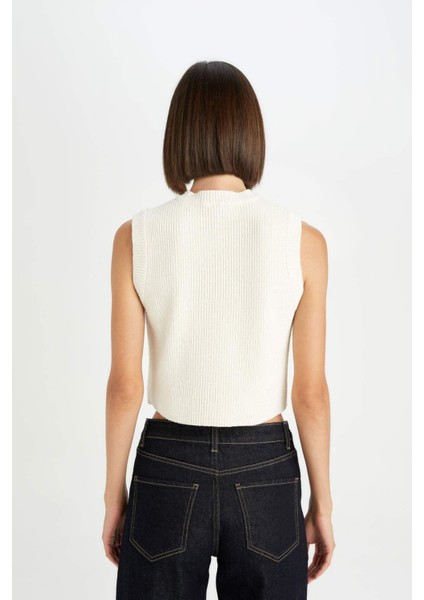 Regular Fit Crop Düğmeli Klasik Triko Yelek E1479AX24WN