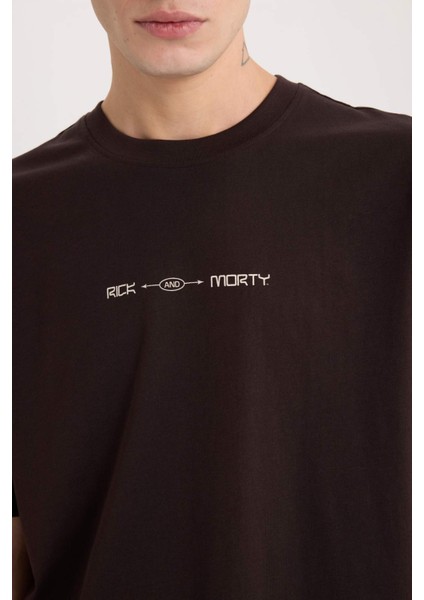 %100 Pamuk Rick and Morty Boxy Fit Bisiklet Yaka Sırt Baskılı Kısa Kollu Tişört D9843AX25SP