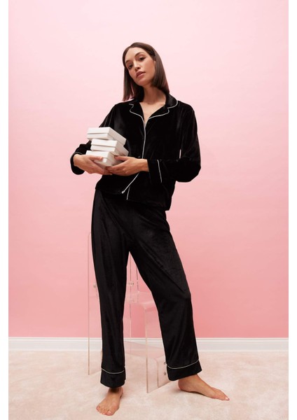 Kadife Pijama Takımı Uzun Kollu Üst Beli Lastikli Uzun Alt-Fall in Love D8676AX24WN