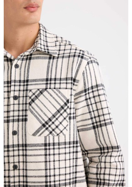 Regular Fit Kareli Flanel Cep Detaylı Uzun Kollu Gömlek D3499AX24WN