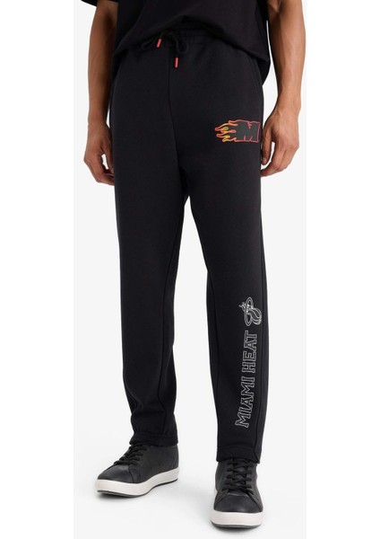Fit NBA Miami Heat Kalın Jogger Eşofman Altı Standart Fit Cepli Esnek Bantlı Paça D6561AX25SP