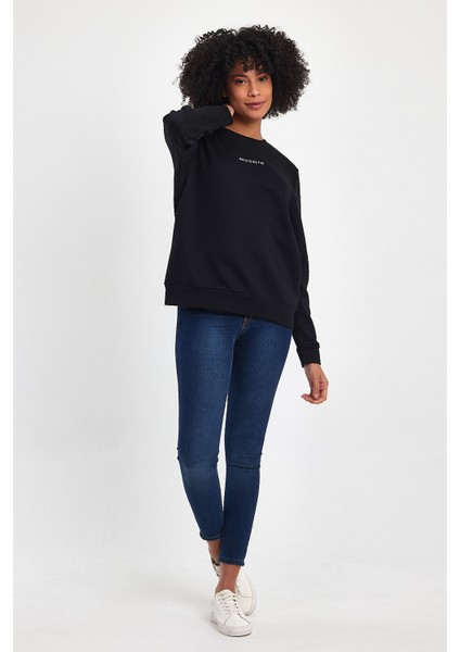 Kadın Bisiklet Yaka Rahat Kalıp 3 Iplik Kalın Orta Brooklyn Nakışlı Sweatshirt SPR24SWK34 indirimleri