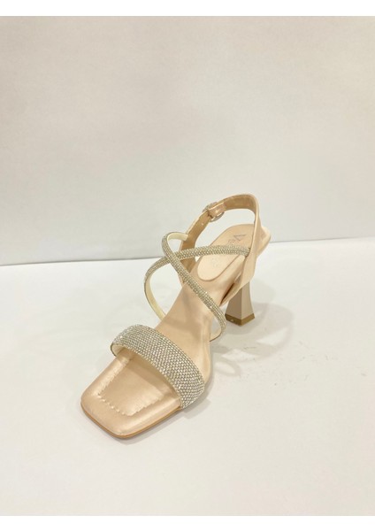 Gece Ayakkabısı Stiletto Bilekten Bağlamalı Topuklu Kalın Topuklu Ayakkabı Platform Topuk Ince Topuk Sandalet Rugan Ayakkabı Klasik Topuklu Düz Deri Ayakkabı Maskülen Tarz Ayakkabı