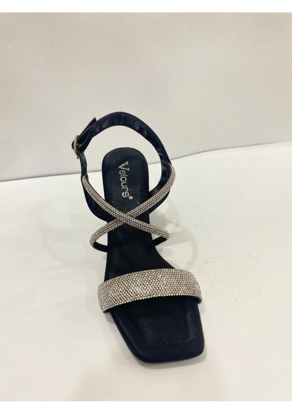 Gece Ayakkabısı Stiletto Bilekten Bağlamalı Topuklu Kalın Topuklu Ayakkabı Platform Topuk Ince Topuk Sandalet Rugan Ayakkabı Klasik Topuklu Düz Deri Ayakkabı Maskülen Tarz Ayakkabı modelleri