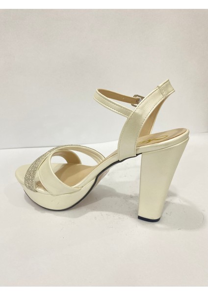 Abiye Ayakkabı Gece Ayakkabısı Stiletto Bilekten Bağlamalı Topuklu Kalın Topuklu Ayakkabı Platform Topuk Ince Topuk Sandalet Rugan Ayakkabı Klasik Topuklu Düz Deri Ayakkabı fiyatları